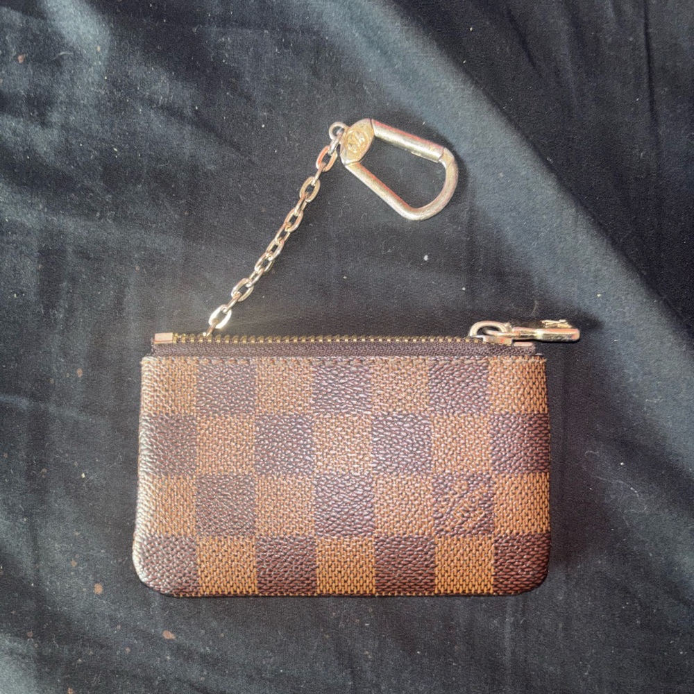 Louis Vuitton coin pouch barely used